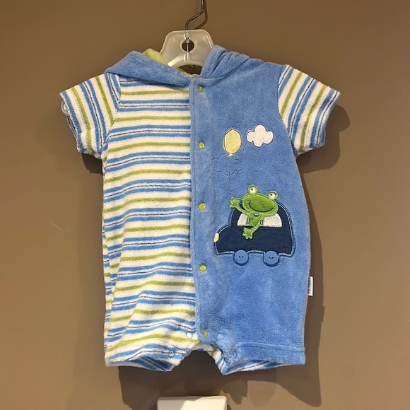 3 month Terry Cloth Romper - Picture 1 of 4